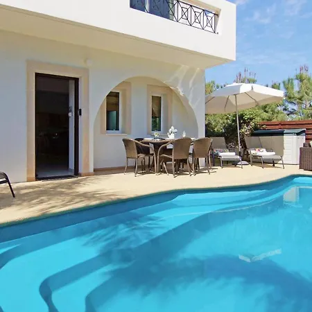 Villa Cavkon11 *